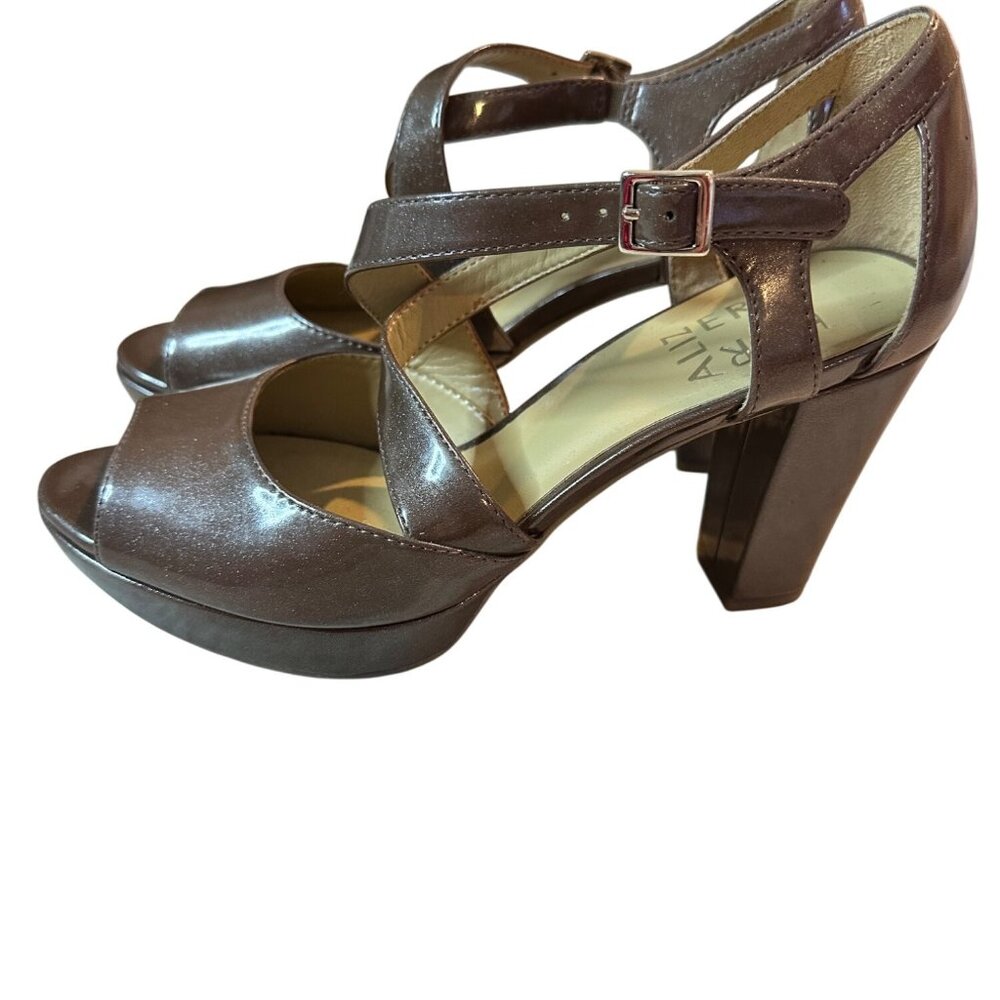Naturalizer Elise Brown Strappy Heeled Sandals Size 6.5M Career Officecore